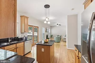 5608 Eppes Island Place, Manassas, VA 20112 - Photo 9