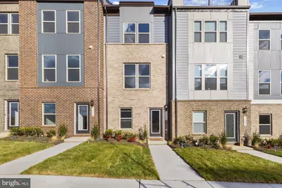 8979 Katherine Johnson Ave, Manassas, VA 20109 - Photo 3