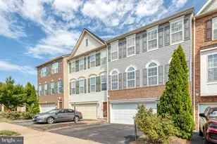 15657 William Bayliss Ct, Woodbridge, VA 22191 - Photo 3