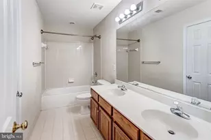 15657 William Bayliss Ct, Woodbridge, VA 22191 - Photo 27