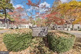 2825 Chablis Cir, Woodbridge, VA 22192 - Photo 37