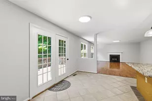 14039 Sable Ct, Woodbridge, VA 22193 - Photo 19
