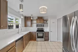 2904 Madeira Ct, Woodbridge, VA 22192 - Photo 13