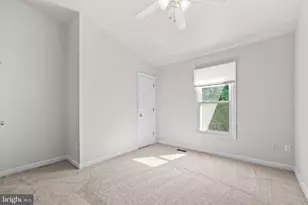 12135 Derriford Ct, Woodbridge, VA 22192 - Photo 27