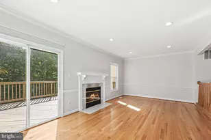 12135 Derriford Ct, Woodbridge, VA 22192 - Photo 11