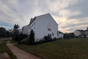 17068 Loftridge Ln, Gainesville, VA 20155 - Photo 3