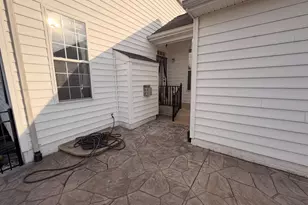 17068 Loftridge Ln, Gainesville, VA 20155 - Photo 15