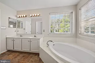 8812 Fenimore Pl, Bristow, VA 20136 - Photo 31