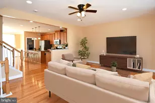 16733 Shackleford Way, Woodbridge, VA 22191 - Photo 7