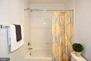 16733 Shackleford Way, Woodbridge, VA 22191 - Photo 17
