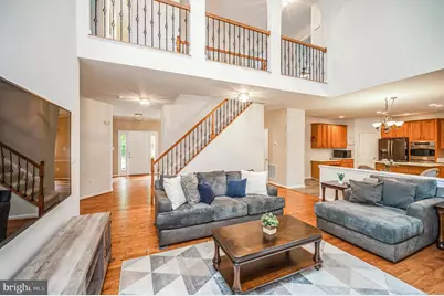 5917 Fincastle Drive, Manassas, VA 20112 - Photo 3