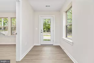 13660 Cobble Loop, Woodbridge, VA 22193 - Photo 27