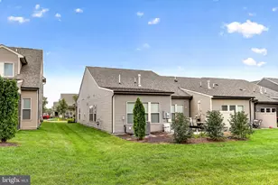 6295 Virginia Bluebell Ln, Haymarket, VA 20169 - Photo 7