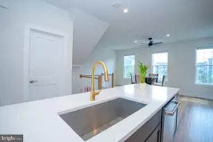 8790 Kensington Church St, Manassas, VA 20112 - Photo 13