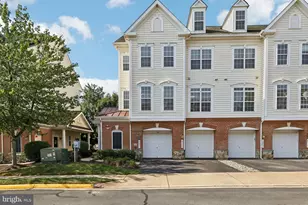 6821 Hampton Bay Ln, Gainesville, VA 20155 - Photo 1