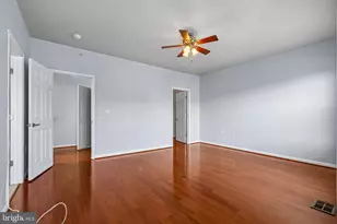6821 Hampton Bay Ln, Gainesville, VA 20155 - Photo 15