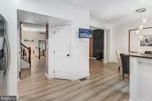 2599 Grayton Ln, Woodbridge, VA 22191 - Photo 11