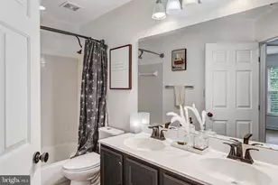 2599 Grayton Ln, Woodbridge, VA 22191 - Photo 21