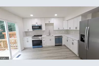 3015 Bromley Court, Woodbridge, VA 22192 - Photo 5