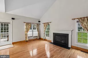 2022 McNamera Ct, Woodbridge, VA 22191 - Photo 9
