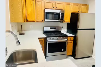 1049 Gardenview Loop #204, Woodbridge, VA 22191 - Photo 5