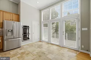 10249 Winged Elm Cir, Manassas, VA 20110 - Photo 9