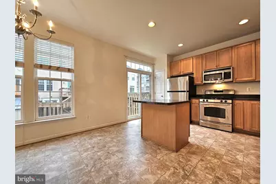 15314 Elizabeth Burbage Loop, Woodbridge, VA 22191 - Photo 7