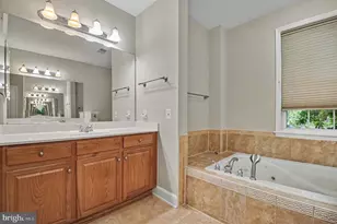 13882 Greendale Dr, Woodbridge, VA 22191 - Photo 39