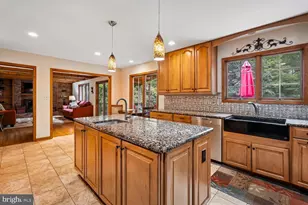 8212 Honeysuckle Rd, Manassas, VA 20112 - Photo 11