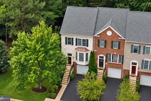 9701 Cheshire Ridge Cir, Manassas, VA 20110 - Photo 3