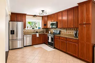 13325 Pocomoke Ct, Woodbridge, VA 22192 - Photo 11