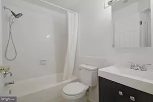 2832 Chablis Cir, Woodbridge, VA 22192 - Photo 5