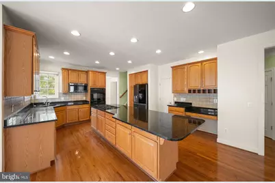 11717 Mercer Hill Court, Woodbridge, VA 22192 - Photo 13