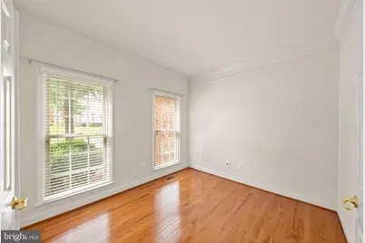 11717 Mercer Hill Court, Woodbridge, VA 22192 - Photo 5