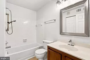 12213 Chaucer Ln, Woodbridge, VA 22192 - Photo 13