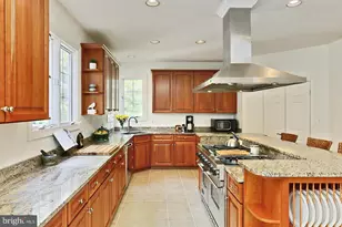 5749 Yewing Way, Gainesville, VA 20155 - Photo 23