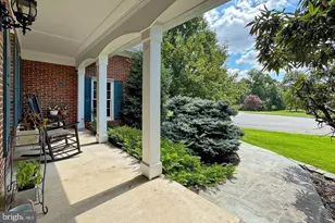 5749 Yewing Way, Gainesville, VA 20155 - Photo 9