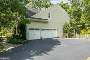 5749 Yewing Way, Gainesville, VA 20155 - Photo 7
