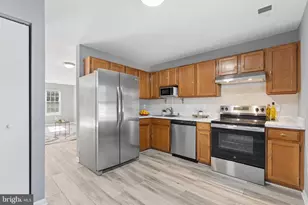 16324 Taconic Cir, Dumfries, VA 22025 - Photo 15