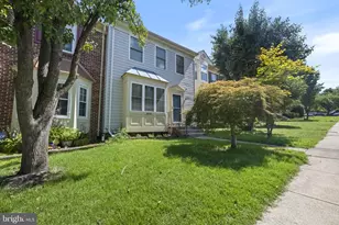 16793 Capon Tree Ln, Woodbridge, VA 22191 - Photo 3