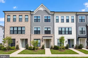 13827 Estuary Pl, Woodbridge, VA 22191 - Photo 1