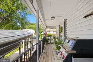 5570 St Charles Dr, Woodbridge, VA 22193 - Photo 35