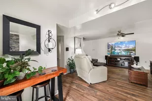 5570 St Charles Dr, Woodbridge, VA 22193 - Photo 27