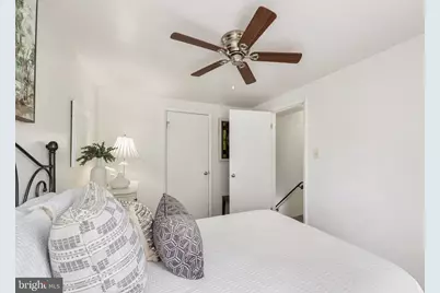 5570 Saint Charles Drive, Woodbridge, VA 22193 - Photo 23