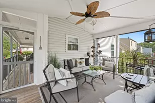 5570 St Charles Dr, Woodbridge, VA 22193 - Photo 33