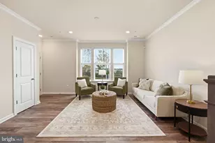 2325 Stephanie Tessa Ln, Woodbridge, VA 22191 - Photo 5