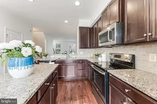 1725 Dorothy Ln, Woodbridge, VA 22191 - Photo 27