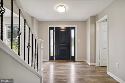 14842 Crotona Court, Woodbridge, VA 22193 - Photo 5