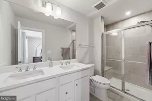 8784 Kensington Church St, Manassas, VA 20112 - Photo 39