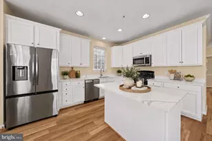 8881 Screech Owl Ct, Gainesville, VA 20155 - Photo 11